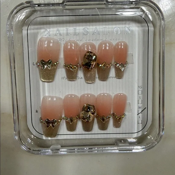 Press On Nails - 5 sets, size medium - Picture 2 of 6